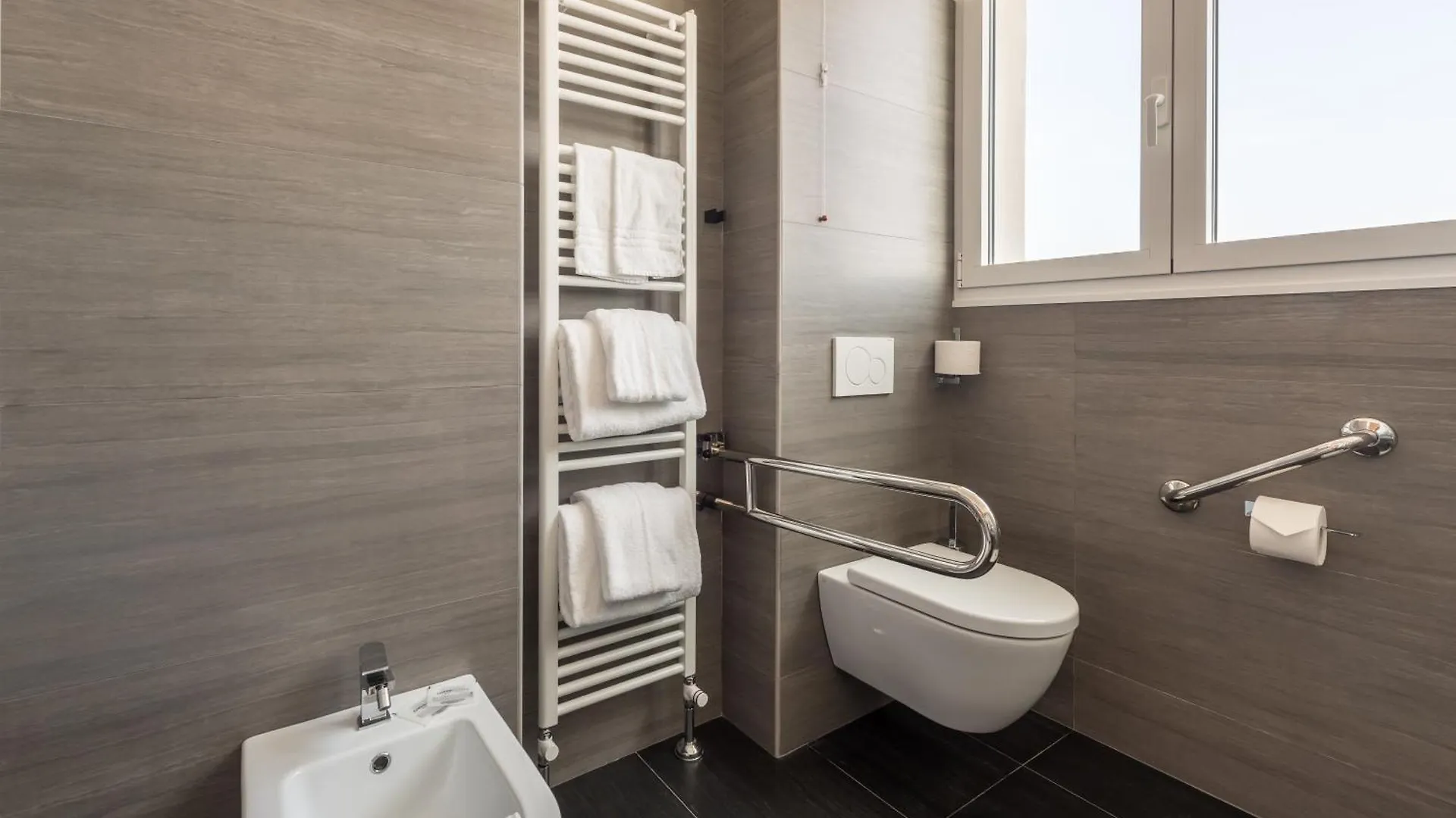 Hesperia Hotel & Residence Lido di Jesolo 4*,  Italien
