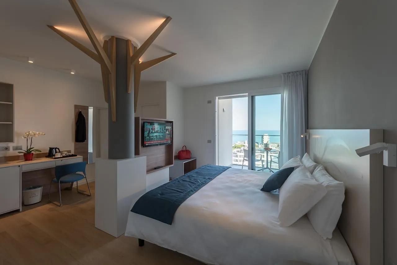 Hesperia Hotel & Residence Lido di Jesolo 4*,