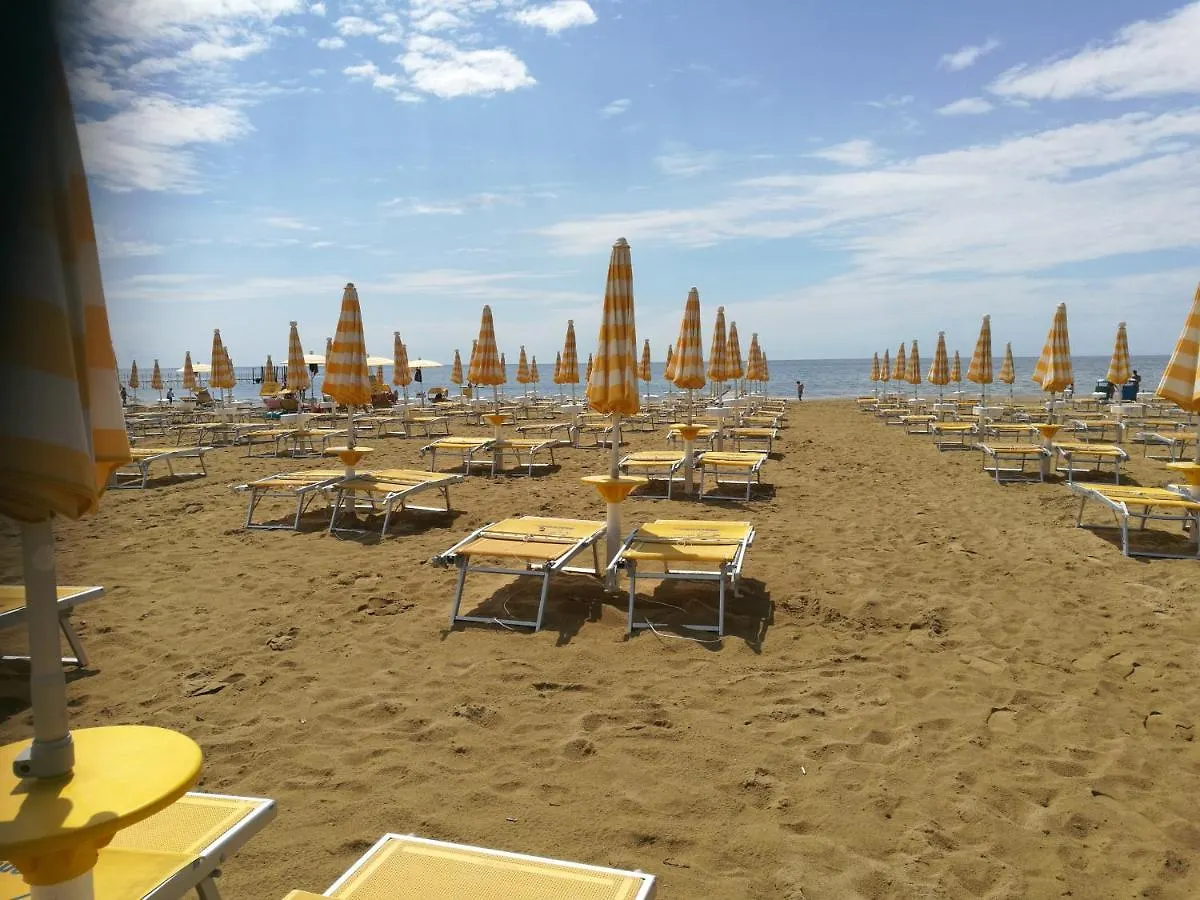 Hesperia Hotel & Residence リド・ディ・イエゾロ 4*,  イタリア
